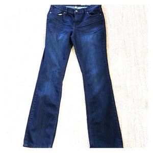 Low-rise boot cut jean